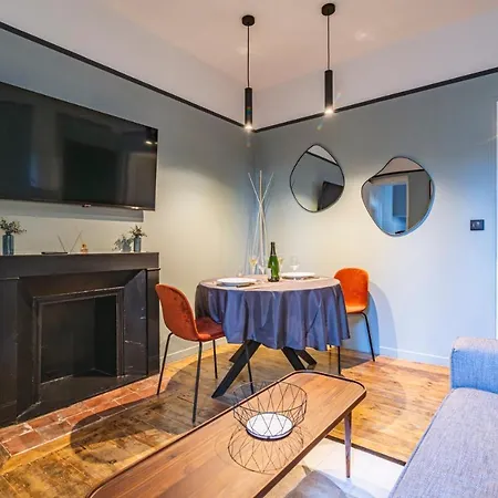 Art Deco Lesage & Apartment